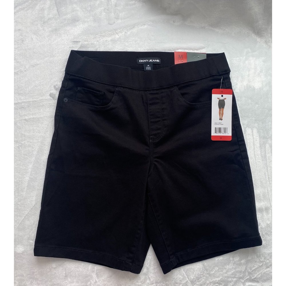 DKNY Women's Comfort Stretch Pull on Bermuda Short Size M